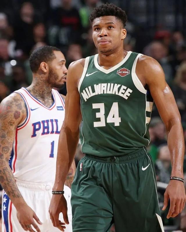 明日迎战火箭！大洛：我相信全队都已为明天的比赛做好了准备（明日对阵火箭，大洛信心十足：球队已备战就绪）