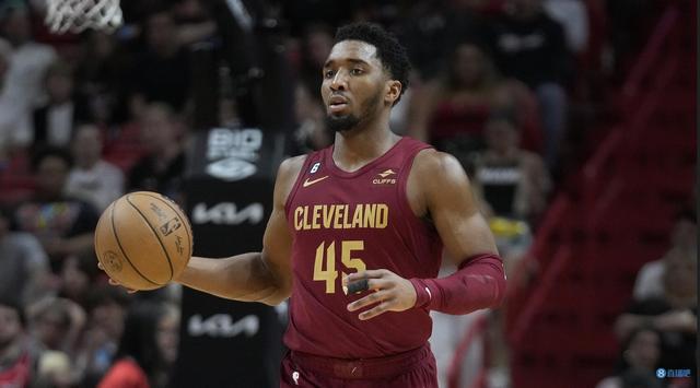 天空体育预测本轮英超：维拉3-2曼联，红军力擒热刺（天空体育看点：本轮英超料维拉3-2曼联，利物浦力克热刺）