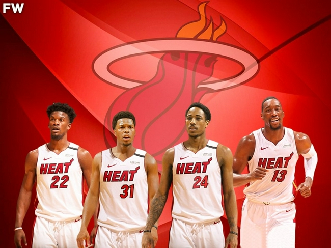 马格德堡球员庆祝进球，不幸跌入2.7米深的沟中但安全逃出（马格德堡球员进球庆祝时失足坠入2.7米沟，所幸安然脱险）