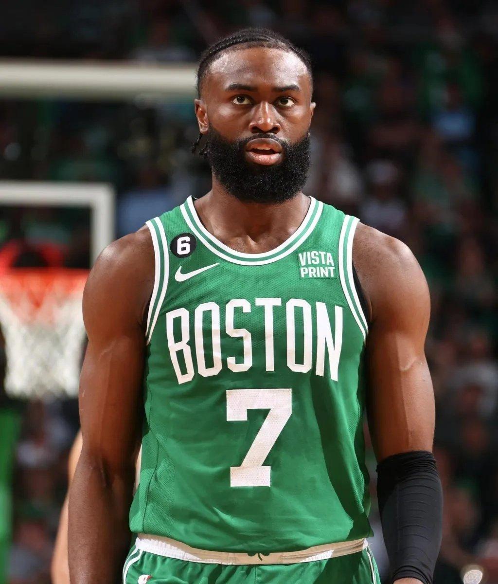 可圈可点！廖三宁贡献14分4篮板7助攻2盖帽（廖三宁表现亮眼：14分4板7助攻2封盖）