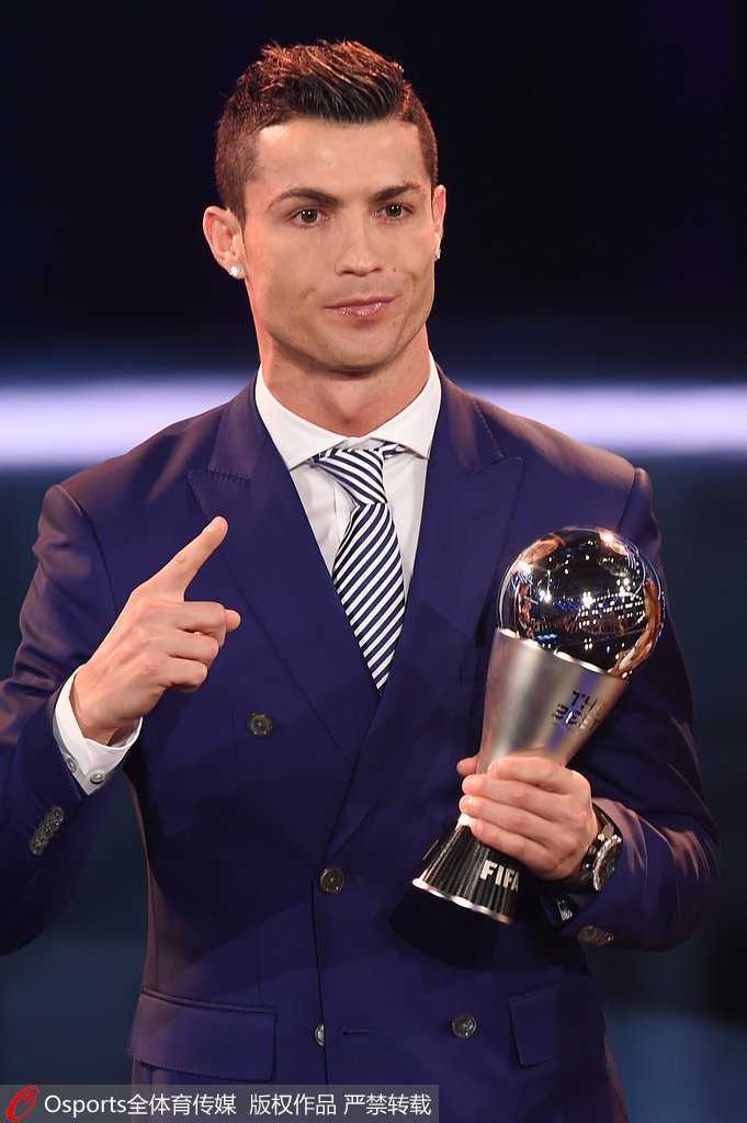 罗伊斯重返多特主场，俱乐部官方社媒发文欢迎（多特官方社媒发文欢迎罗伊斯重返主场）