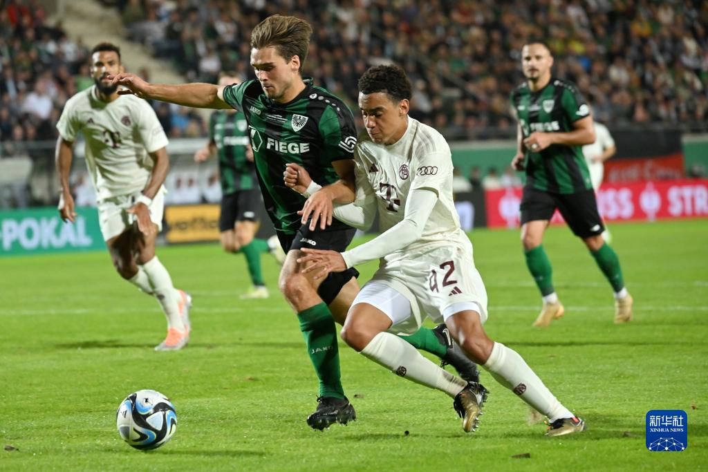 巴萨高层：小蜘蛛是莱万理想替代者，毫不怀疑我们能签下他（巴萨高层看好小蜘蛛接班莱万：有把握完成签约）