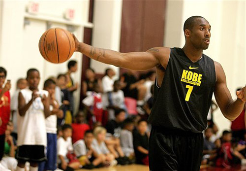 卡什：夏窗我收到好几份报价，但我就想留在维拉，我喜欢这里（卡什：夏窗收到多份报价仍选择留在维拉，我很喜欢这里）