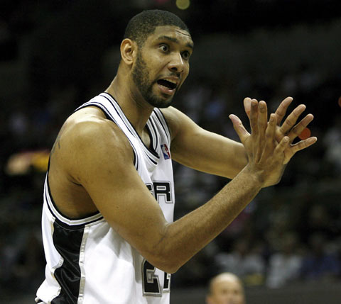 存在感一般！胡金秋&孙铭徽CBA揭幕战合砍18分6板5助（胡金秋、孙铭徽状态平平：CBA揭幕战合计18分6篮板5助攻）