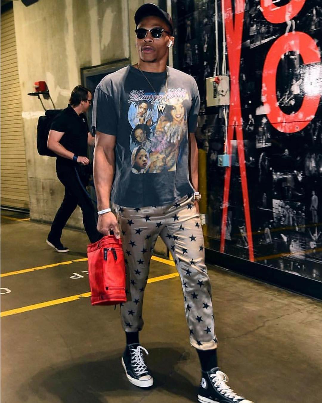 活塞单节净胜16分，三节得分破百领先25分打花老鹰（活塞单节赢16分，三节破百领先25分，提前打崩老鹰）